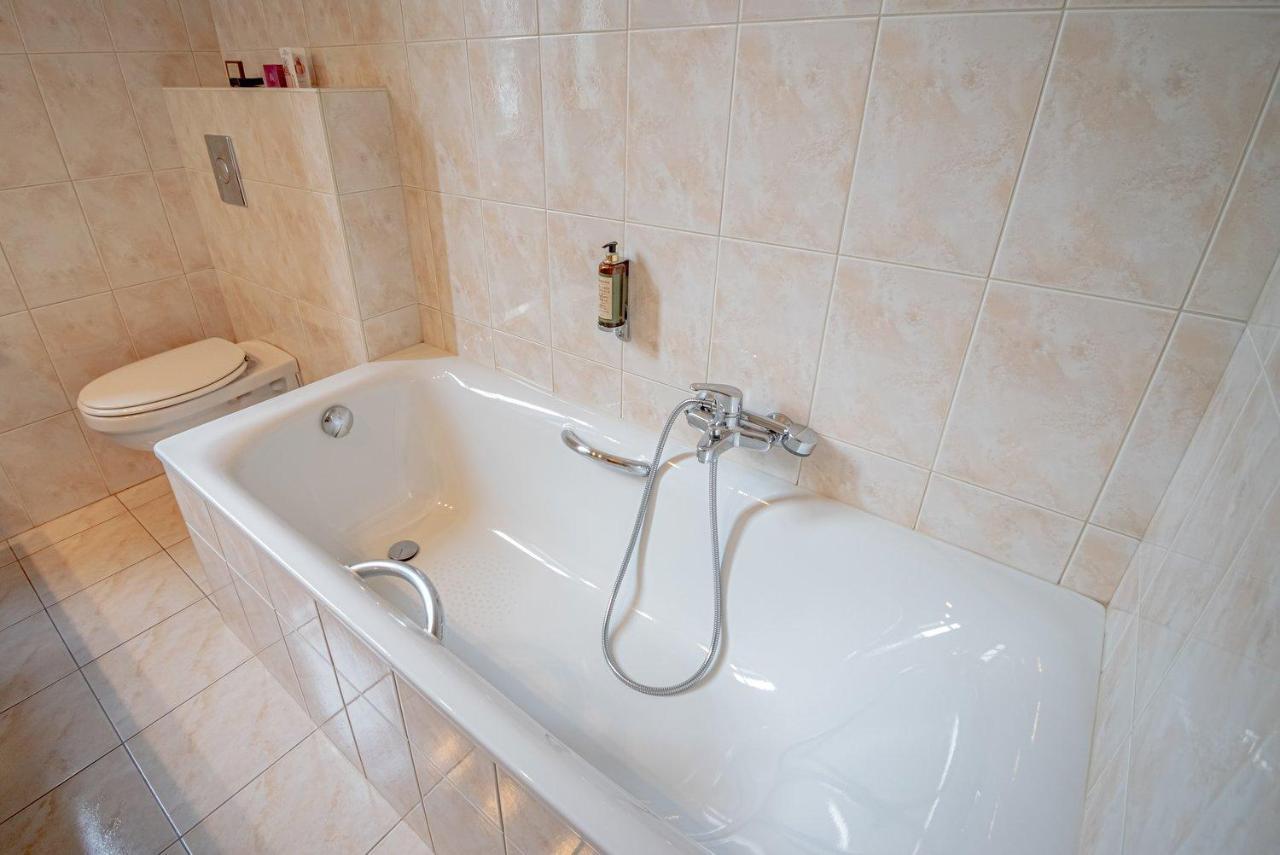Hotel Des Comtes 3*