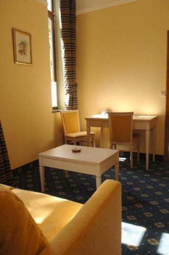Des Comtes Hotel