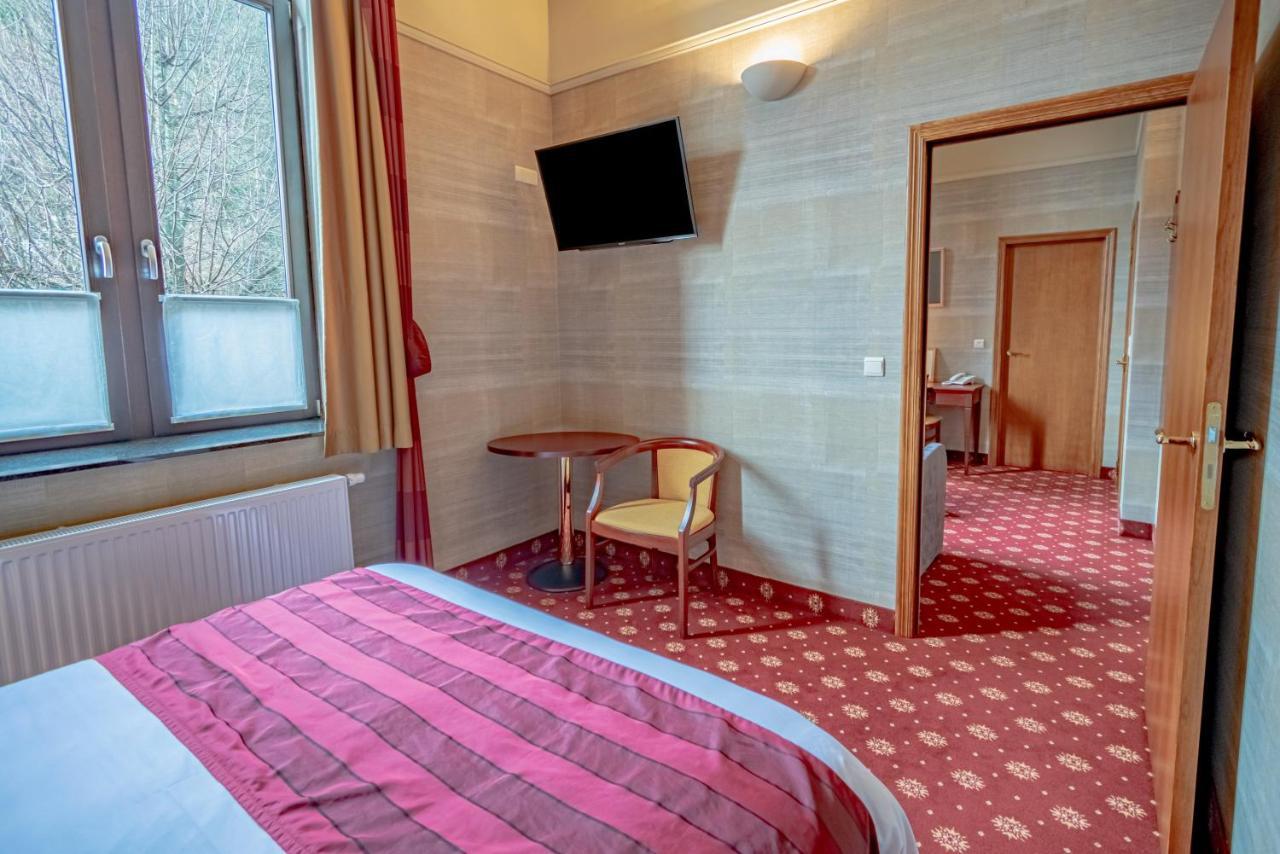 Hotel Des Comtes 3*